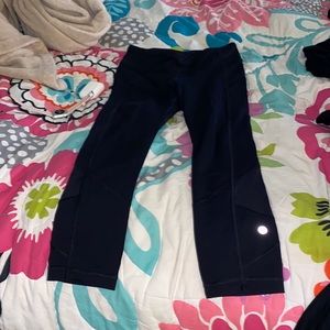 Perfect condition cropped lululemon leggings